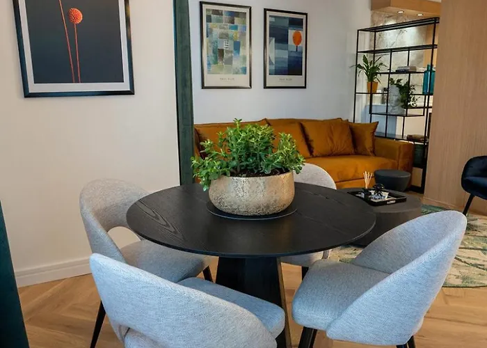 Chic Escape - Designer Oasis Near The Lejlighed *
